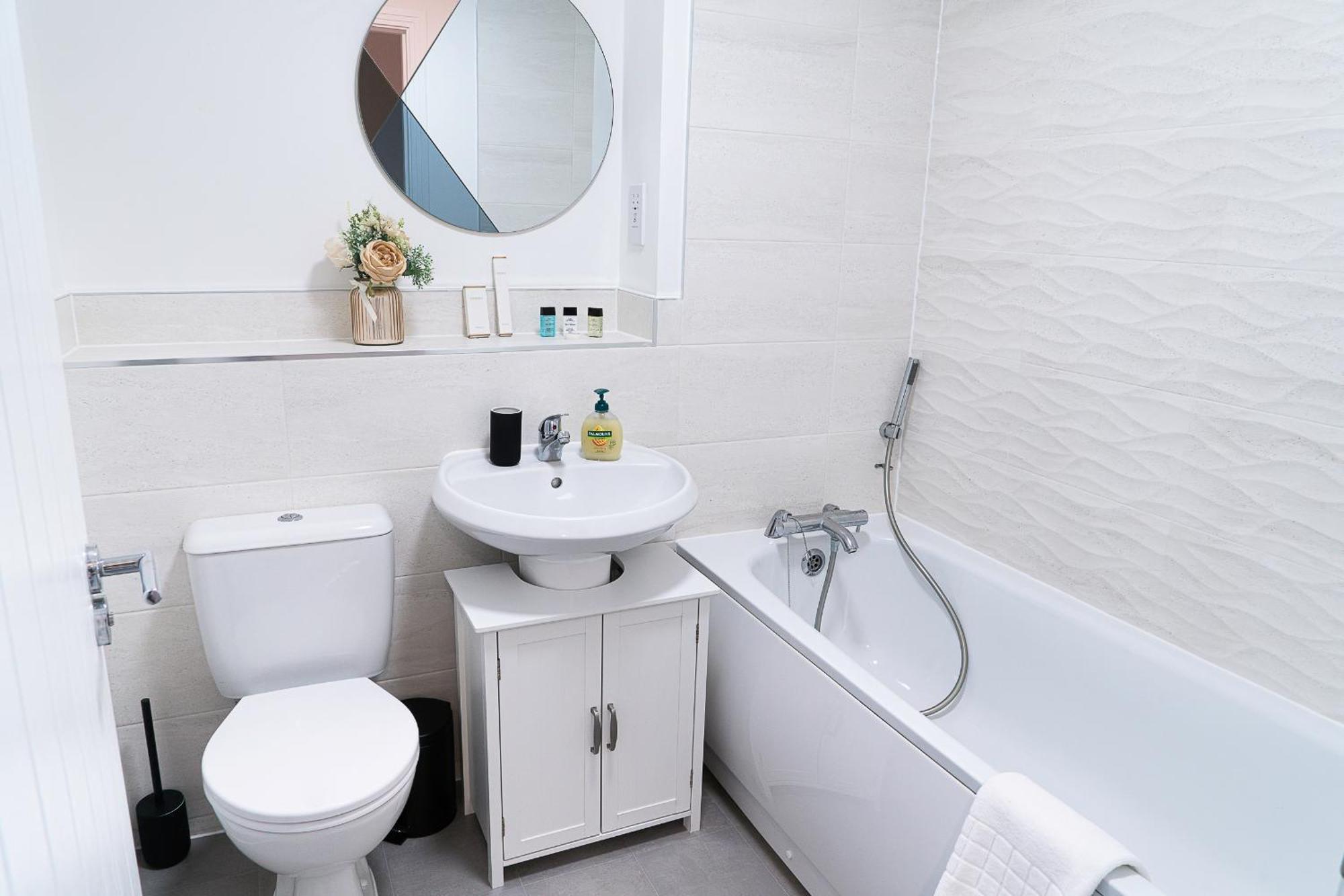 Hewitt House Business Contractor Villa Peterborough Ngoại thất bức ảnh